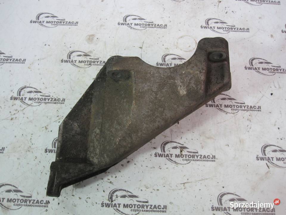 AUDI A4 20B ALT 05r 166 łapa silnika 8E0199307A