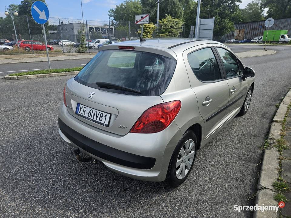 Peugeot 207 14 benzyna gaz lpg automat hak klima
