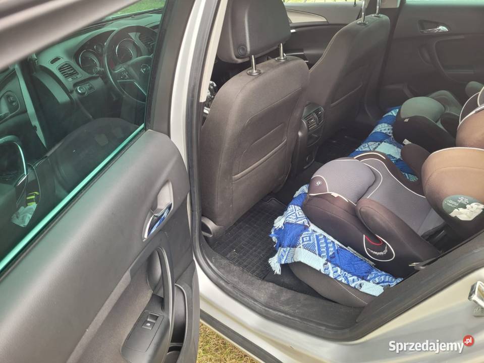 Opel Insignia IsoFix bixenon hak i inne Insignia Kiełkowice