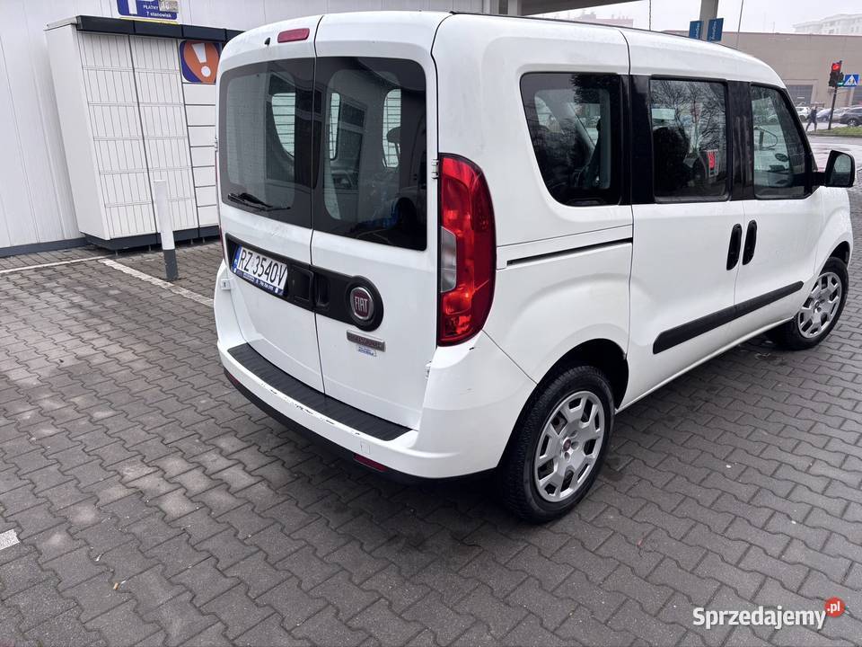 Fiat Doblo 14 benzyna z LPG 126800KM Przeginia Duchowna