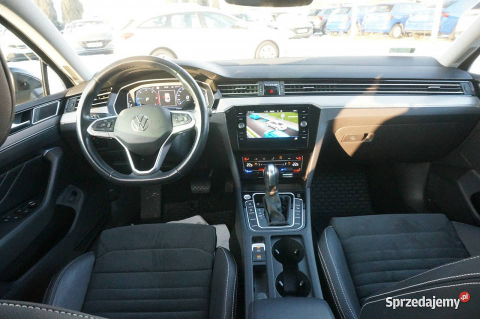 Volkswagen Passat 20 TDI 150 EVO Elegance Salon podgrzewane fotele