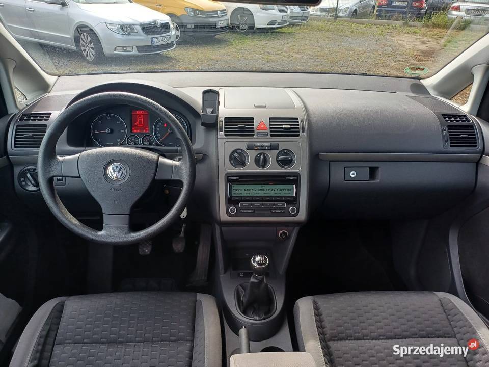 VW Touran LIFT 19 TDI 105 2009r klima Webasto klimatyzacja Lubin