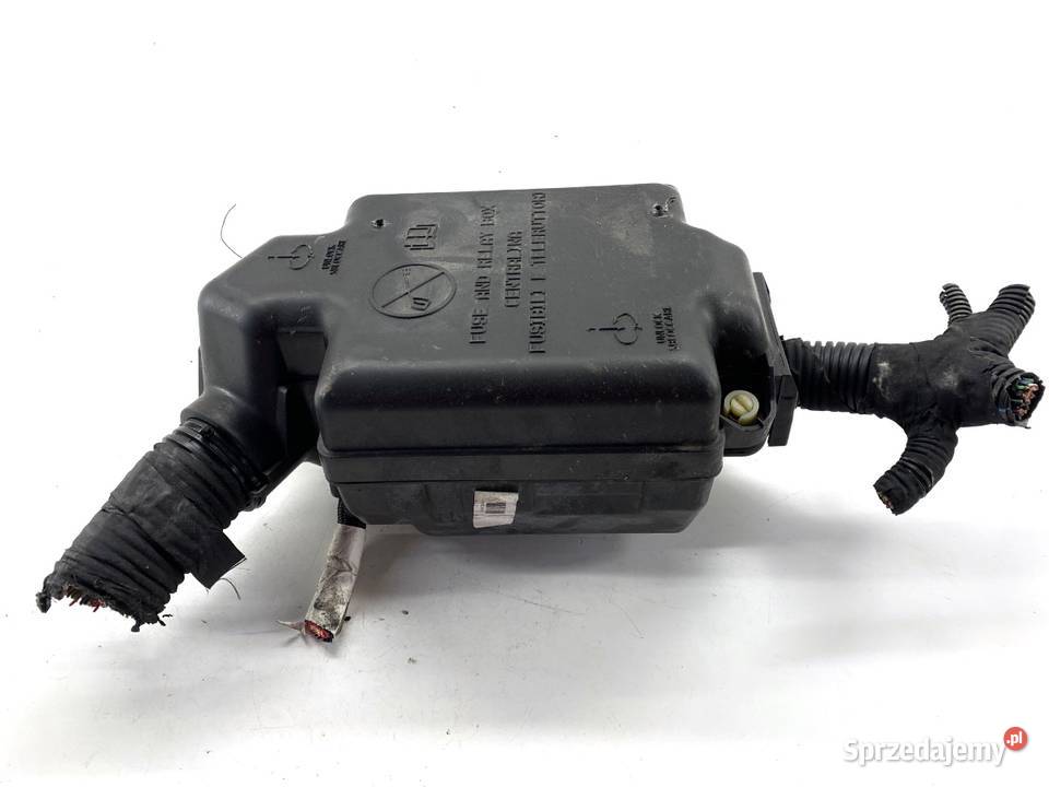 SKRZYNKA BEZPIECZNIKÓW FIAT TIPO SedanLimuzyna Skrzynki bezpieczników