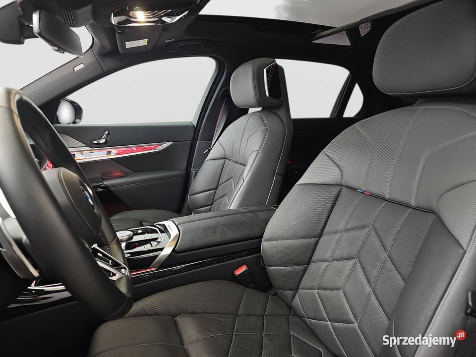 740d xDrive mHEV M Sport sportaut nawigacja