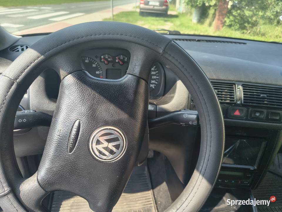 Sprzedam Volkswagena Golfa 4 Dobieszczyzna