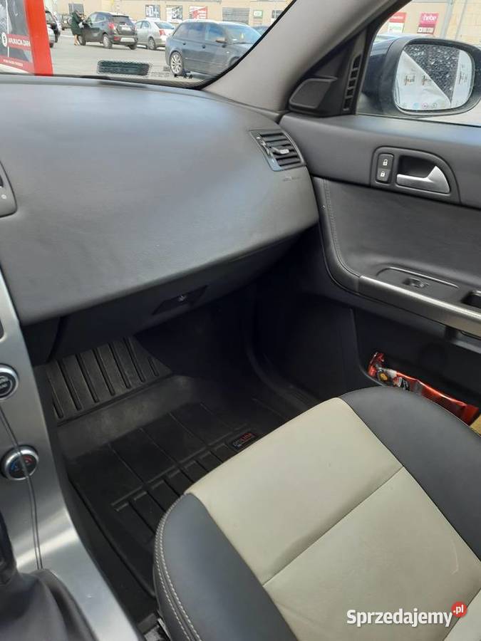 Volvo v50 20 diesel 136 koni Nieledew
