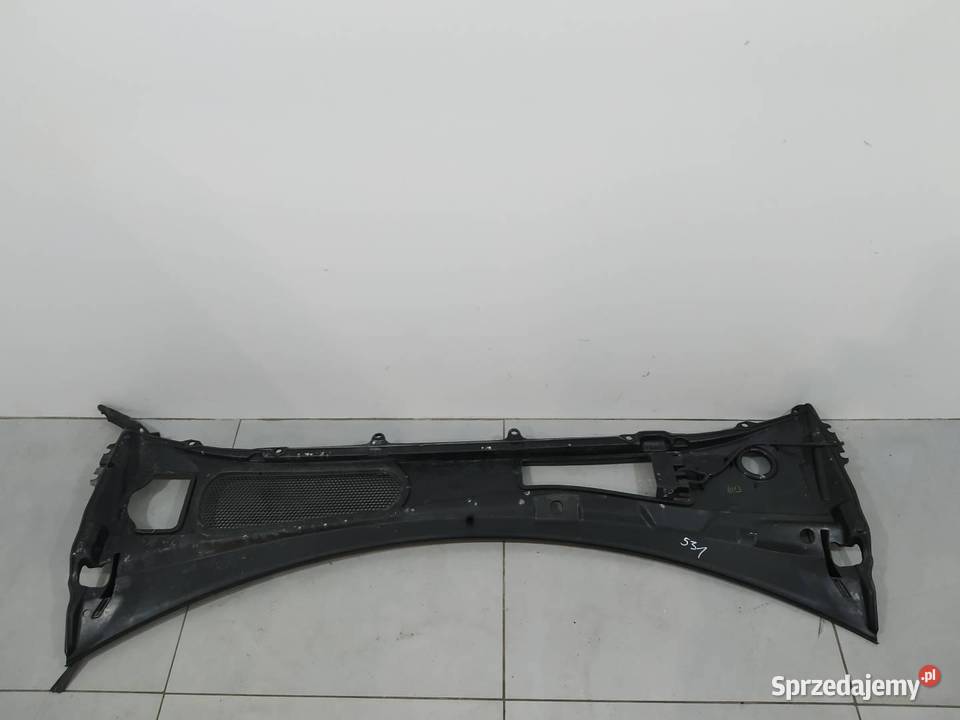 PODSZYBIE PLASTIKOWE V60 II 31479548 Volvo S60 Podszybia świętokrzyskie