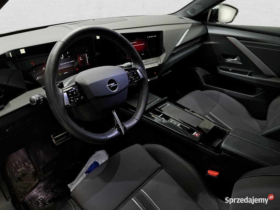 Opel Astra L 2021 Komorniki