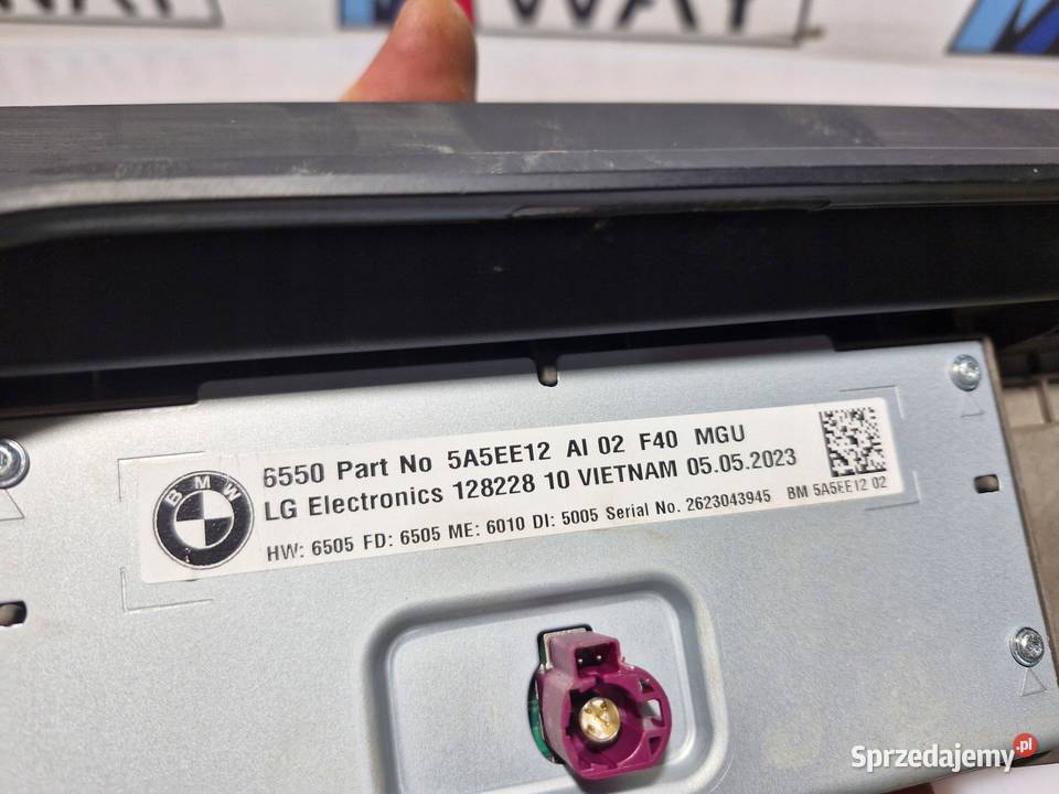 BMW 1 F40 NAWIGACJA CZYTNIK MONITOR IDRIVE Nawigacje fabryczne sprzedam