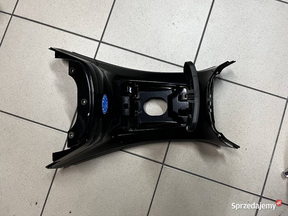 Tunel obudowa wyepłnienie Piaggio XEVO 125 Brzeszcze sprzedam