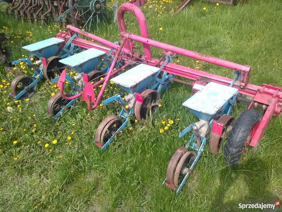 Siewnik do kukurydzy 4 rzędowy mechaniczny Borki