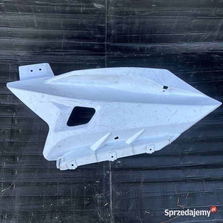 PŁUG OWIEWKA OSŁONA DOLNA YAMAHA YZF R125 Radom