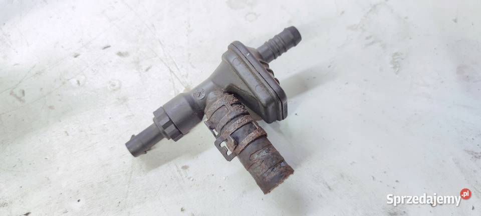 CZUJNIK TEMPERATURY PALIWA AUDI A3 VW 03L919824C śląskie Przystajń sprzedam