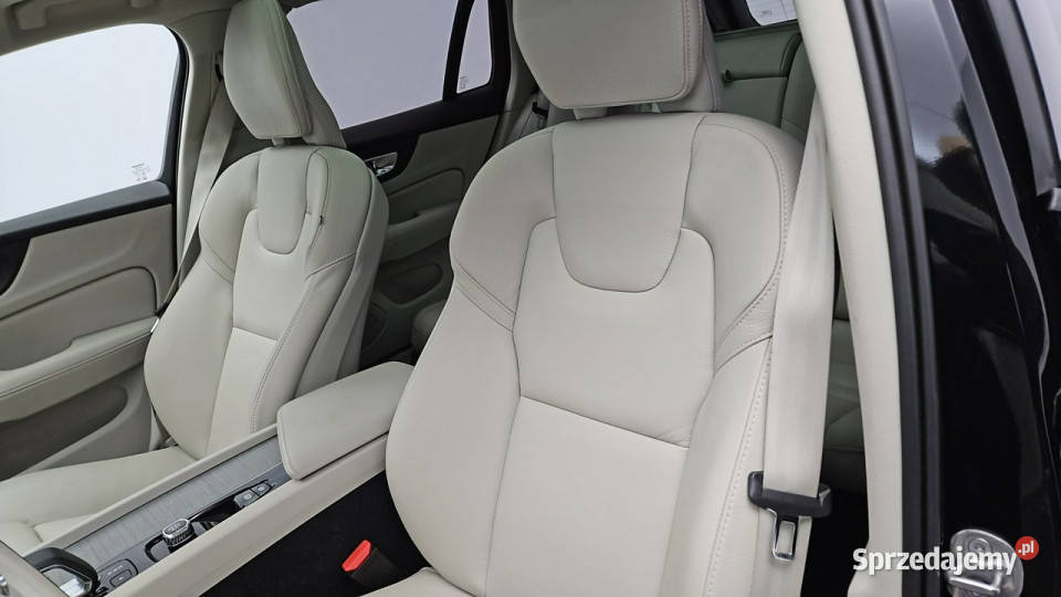 Volvo V60 Cross Country Ultimate B5 B AWD aut Z czujnik zmierzchu Samochody osobowe Warszawa