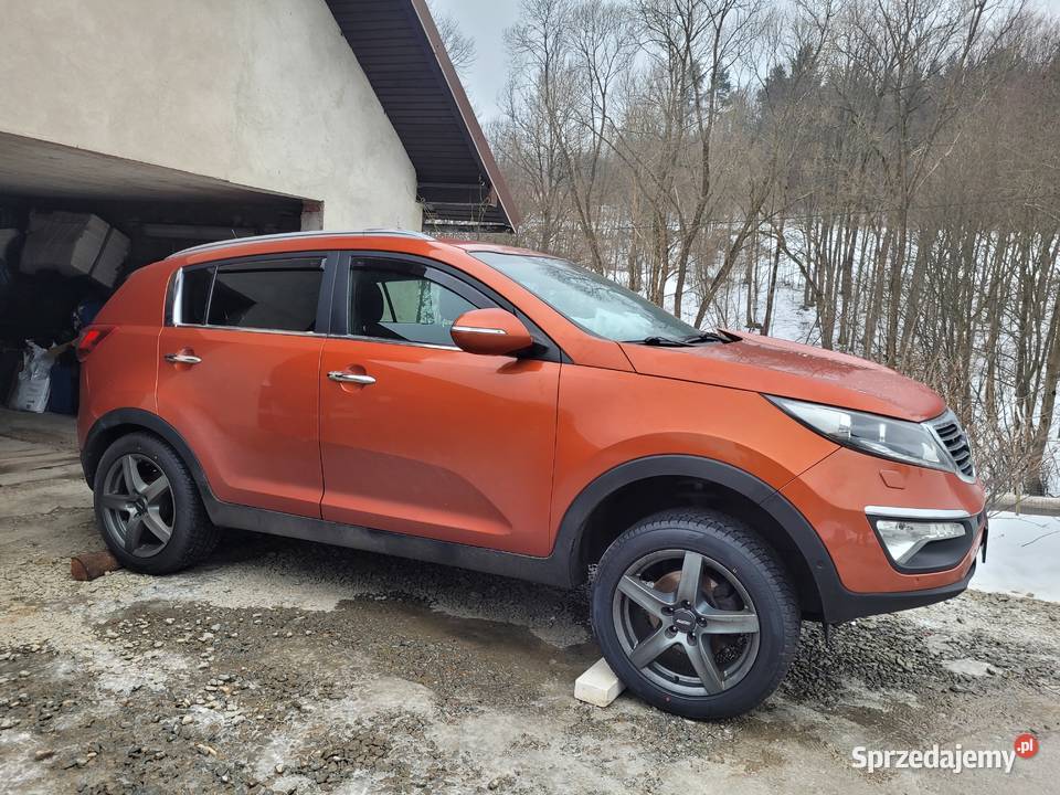 Kia Sportage 2,0  4x4  2013 r Uszkodzony