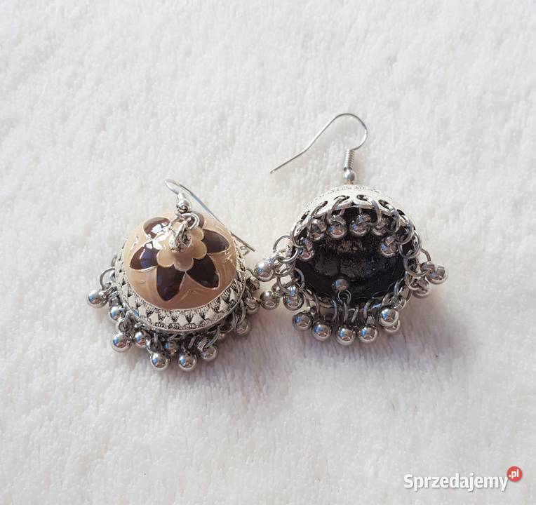 Nowe kolczyki indyjskie dzwonki srebrny kolor Szczecin