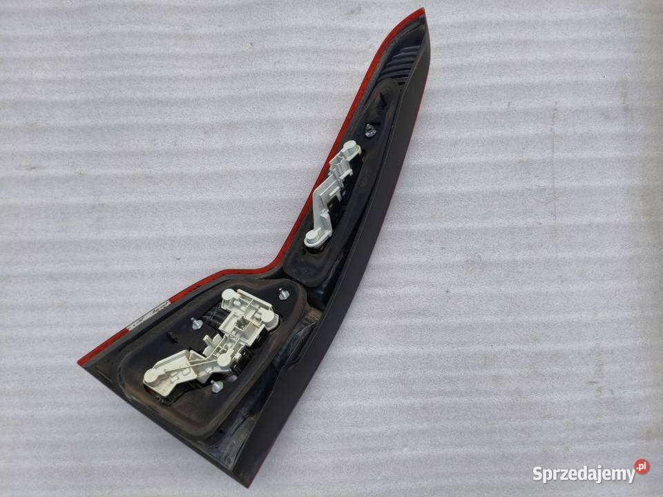 Lampa Prawy Tył Tylna Prawa Volvo V50 I Kombi