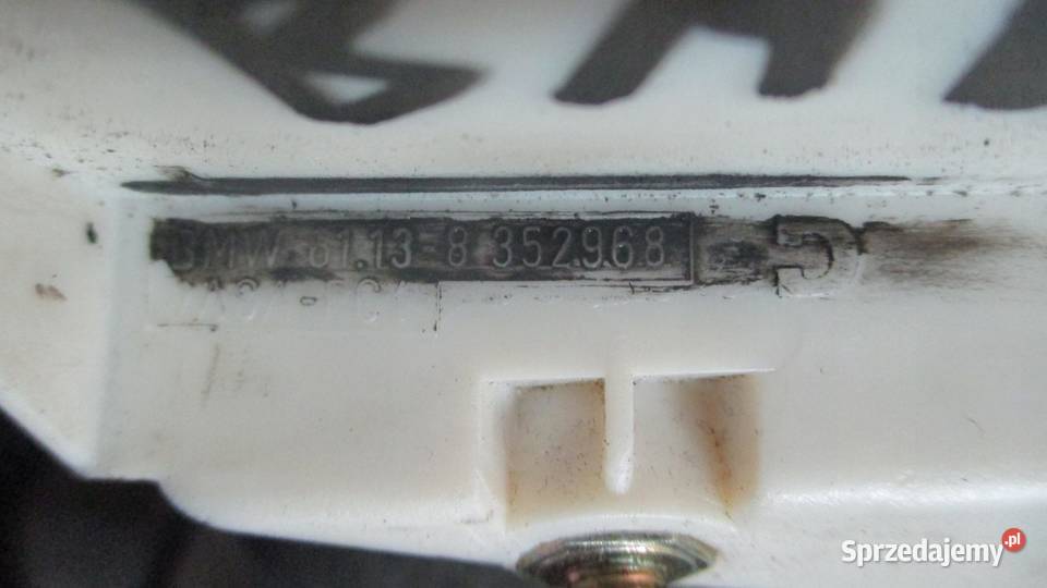 BMW E38 LIFT 28 B 01r skrzynka bezpieczników
