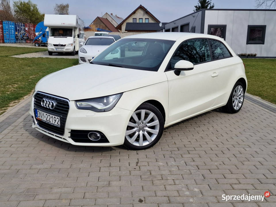 Audi A1 3drzwiowe 16tdi 110 Sport Bixenon Ledy światła przeciwmgielne opolskie Strobice sprzedam