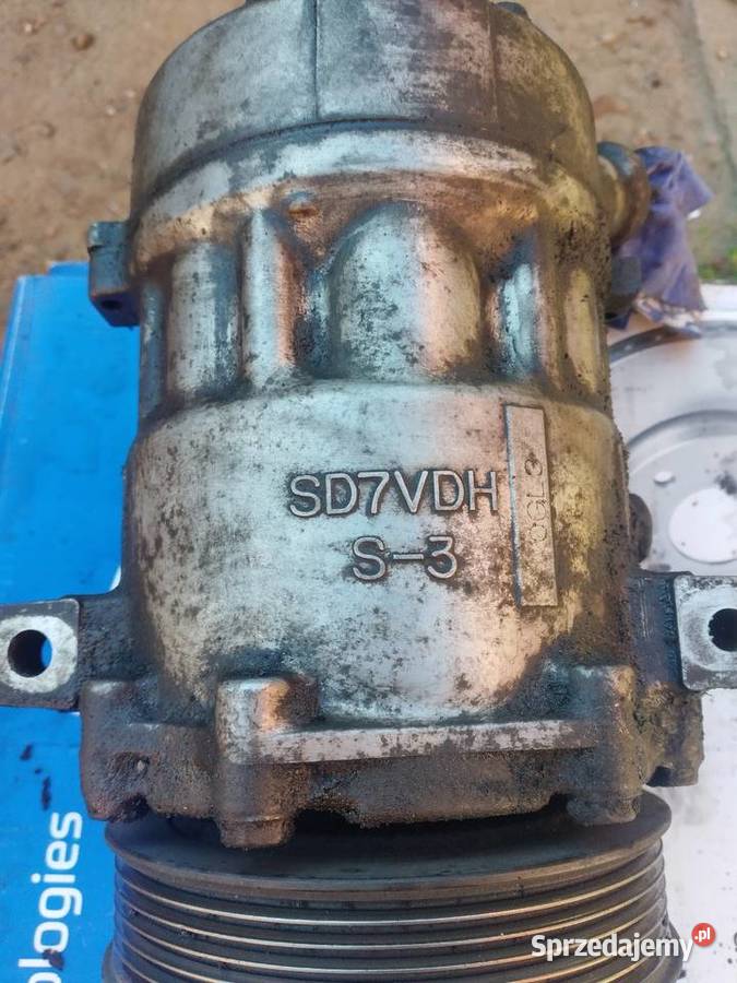 Kompresor klimatyzacji Opel Vectra C GM 13171593 Rok produkcji 2004 Sławno