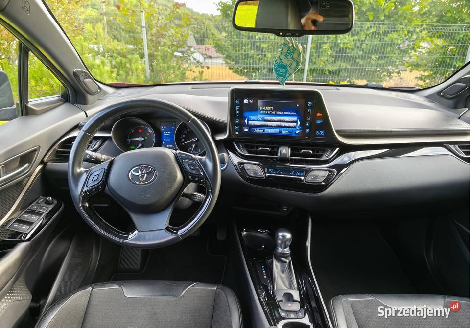Toyota CHR Hybryda Pilzno