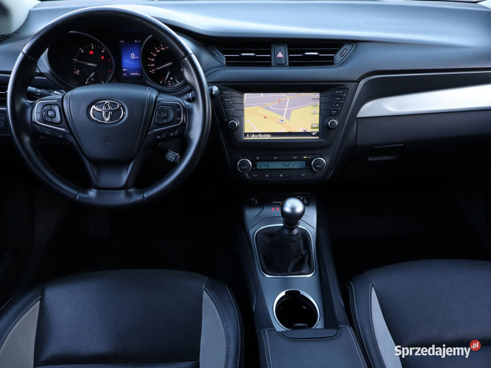 Toyota Avensis 20 D4D manualna Bielany Wrocławskie sprzedam