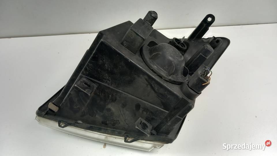 FORD TRANSIT CONNECT LAMPA PRZÓD PRAWA Lampy przednie Zbierkowo
