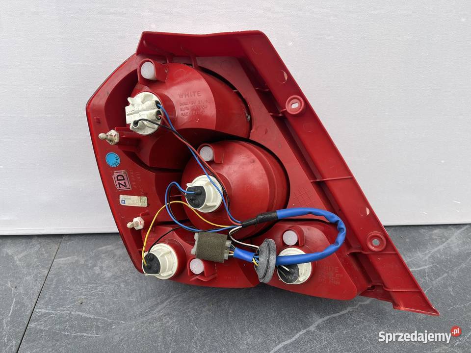 DAEWOO KALOS CHEVROLET AVEO PRAWA LAMPA TYŁ Ostroróg