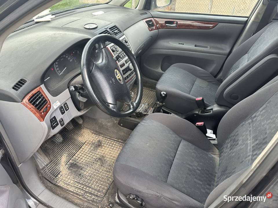 Samochod toyota avensis verso 20 diesel nieuszkodzony podlaskie Suwałki