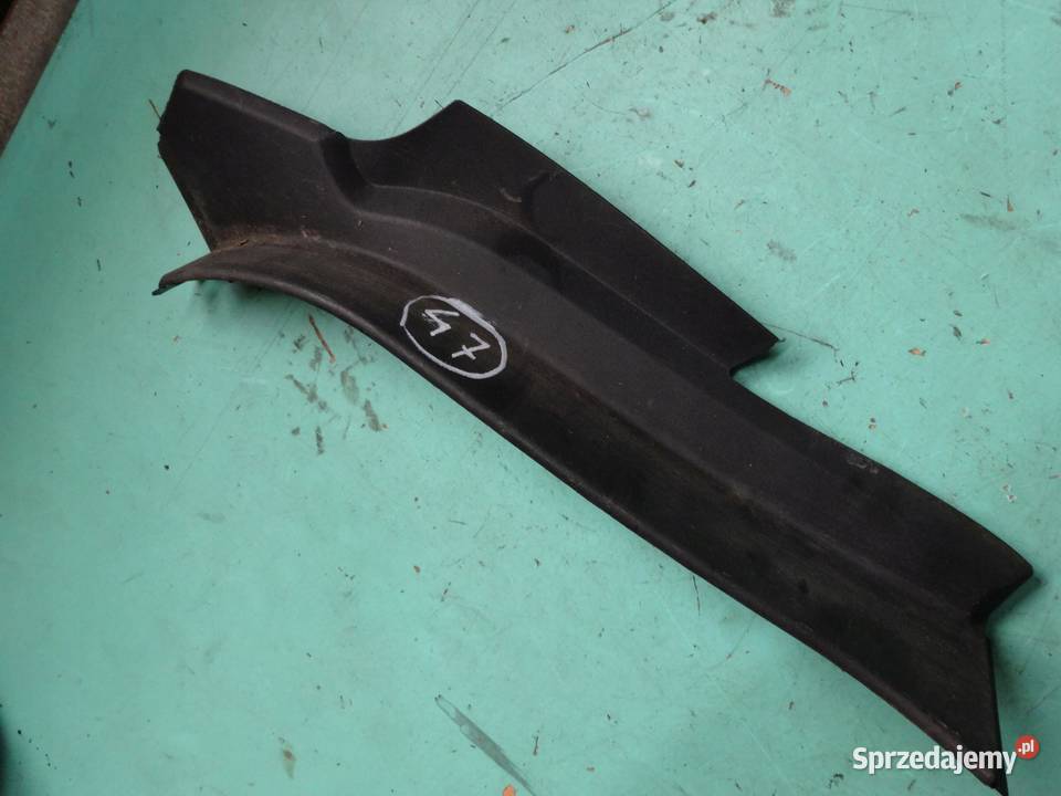 LEXUS IS II 06r osłona plastik deski prawy tył