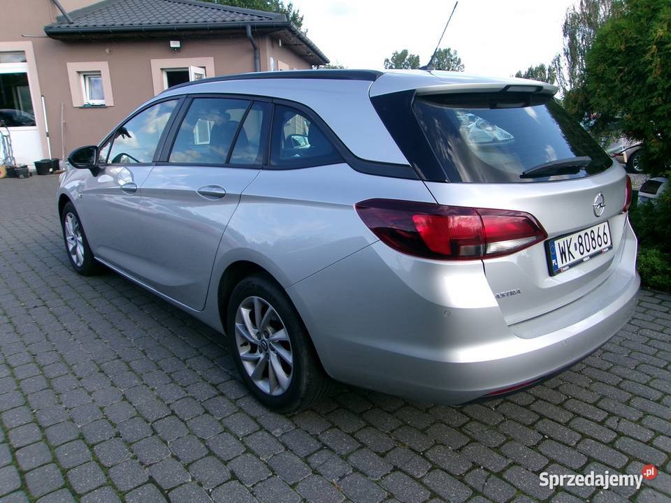 Opel Astra Salonowa 15 Dolna Grupa
