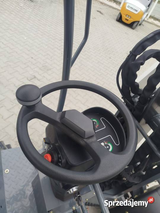 ŁADOWARKA PRZEGUBOWA XTM 106 ŁM Bedlno sprzedam