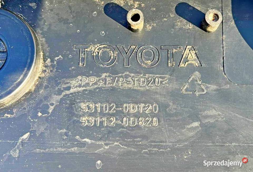 ATRAPA CHŁODNICY GRILL KRATKA TOYOTA YARIS 1720 osobowe Radom sprzedam