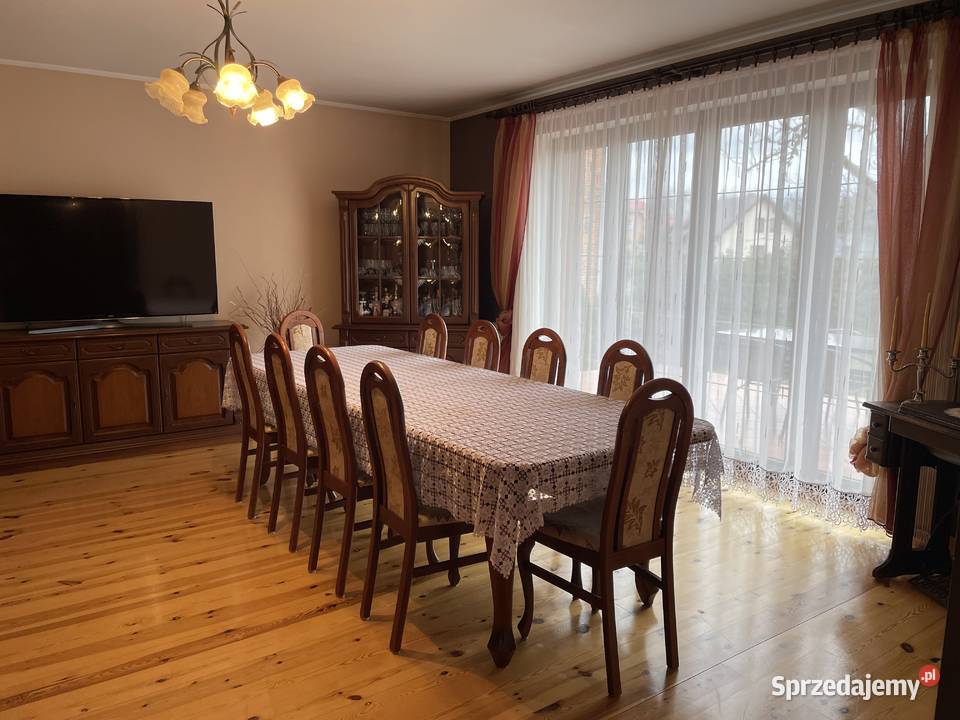 Dom jednorodzinny o pow uż 200 m2 Salamony k wielkopolskie