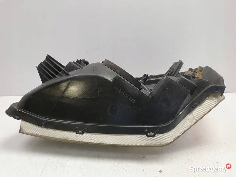 Chevrolet Equinox PRZEDNIA LAMPA PRAWA prawy osobowe Janów