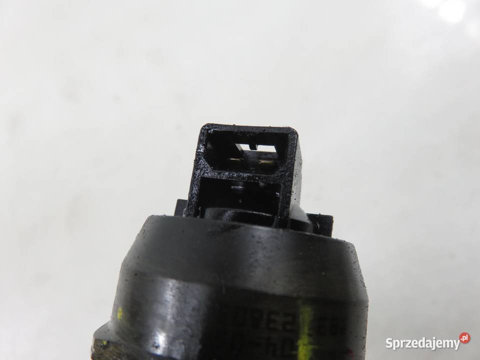 POMPOWTRYSKIWACZ VW GOLF V 19 TDI 038130073AG osobowe sprzedam