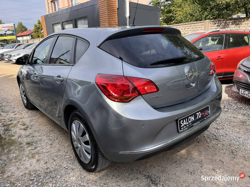 Opel Astra 14TURBO Klima 6biegów Tempomat BEz gniazdo AUX śląskie