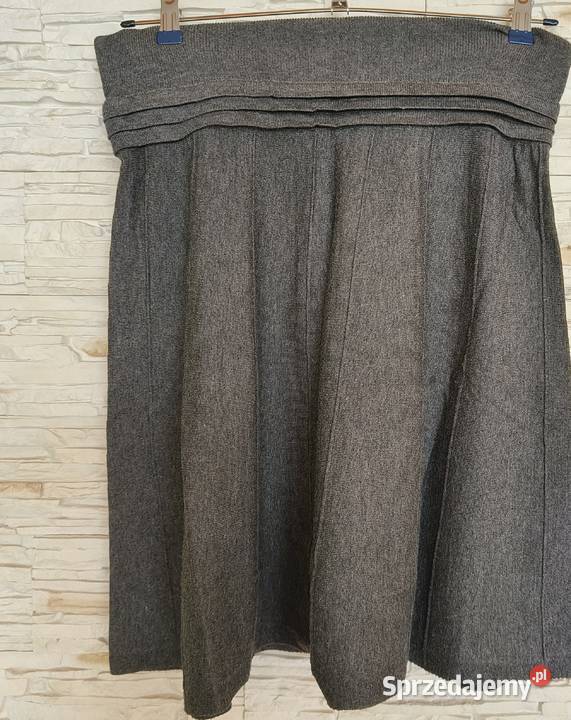 Spódniczka szara rozkloszowana sprzedam