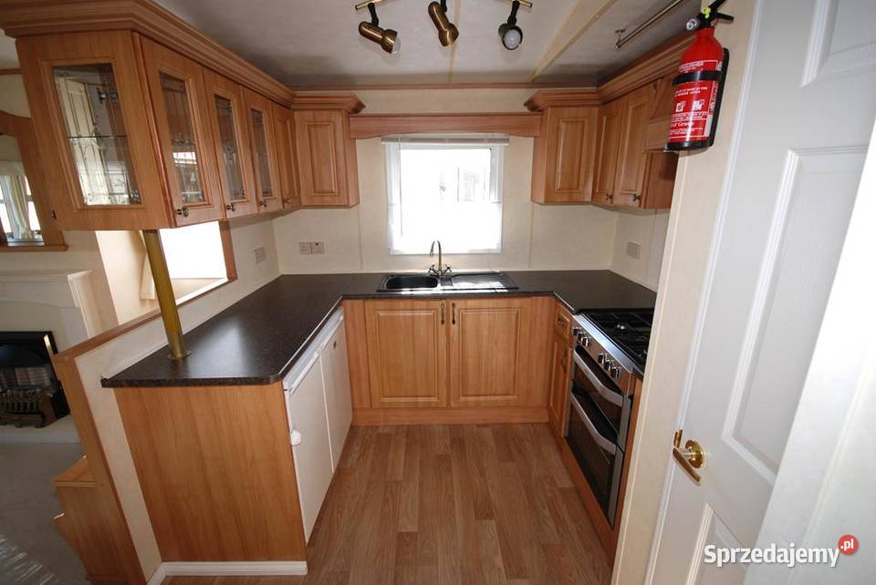 CAŁOROCZNY Domek Angielski Domek Holendersk