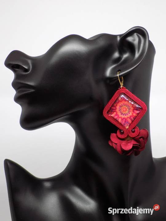 BORDOWE KWADRATY Z WACHLARZEM SUTASZ