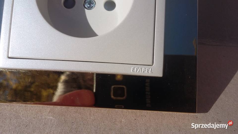 Gniazdo Gniazdko podtynkowe EFAPEL ZŁOTEBIAŁY Warszawa