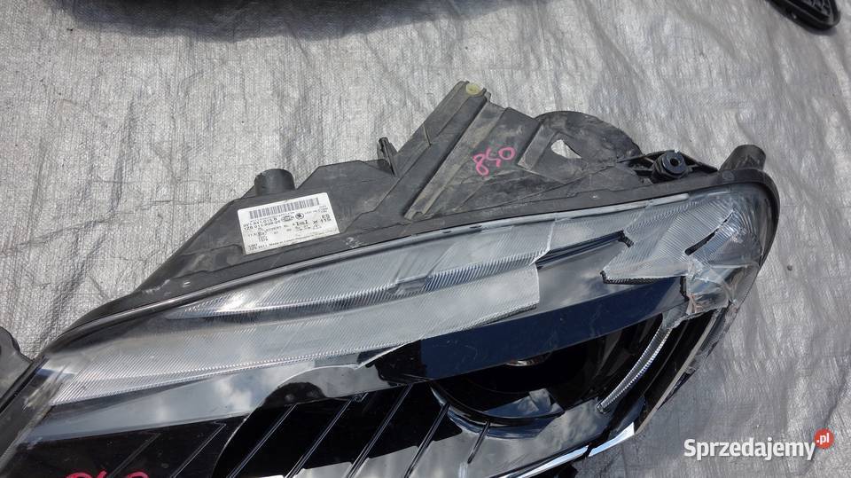 REFLEKTOR LEWY SKODA SUPERB LED XENON osobowe Części samochodowe śląskie Ruda Śląska