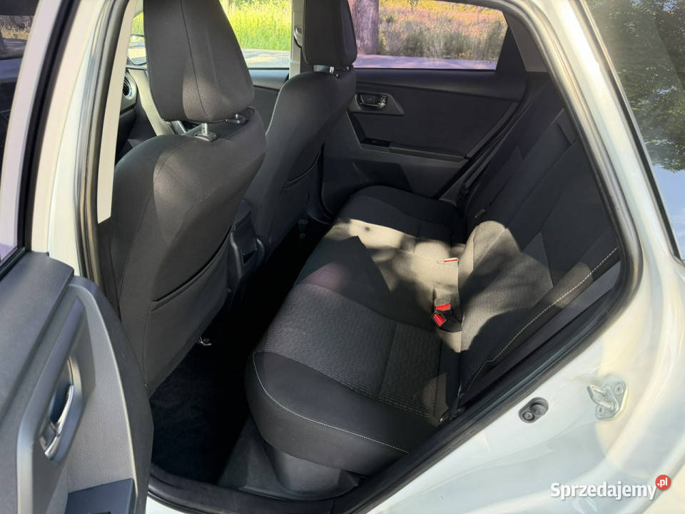 Toyota Auris 18 HSD 136 Serwisowany Kamera Ładny Otwock Mały