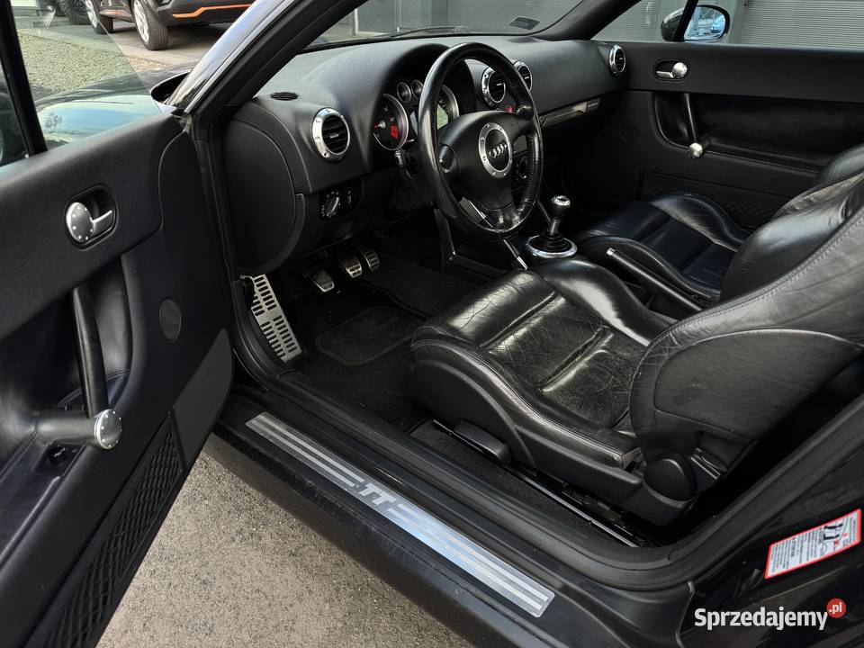 18Turbo 225 Quattro Książki Skóra Xenon Navi wspomaganie kierownicy sprzedam