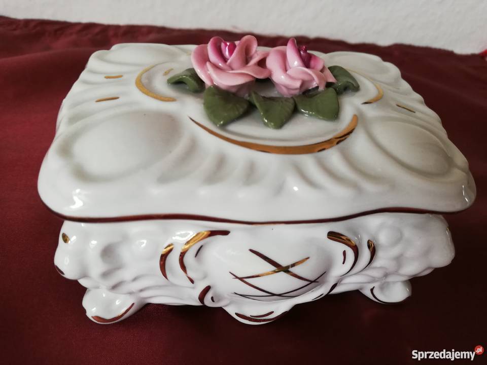 Szkatułka puzderko bombonierka porcelana Gorlice