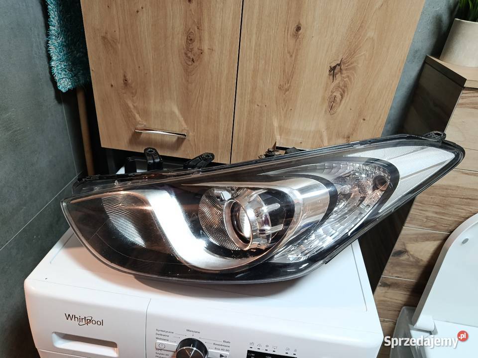 Lampa Reflektor lewy Hyundai i30