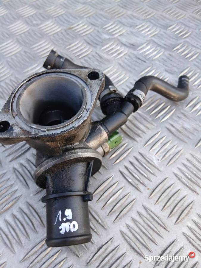 Alfa Romeo 147 2010 termostat obudowa termostatu Szczerbice sprzedam