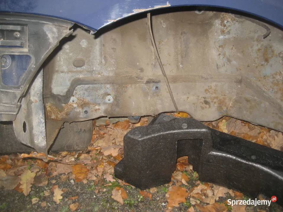 vw passat b6 kombi 0510r błotnik tył prawy kod osobowe Rakoniewice