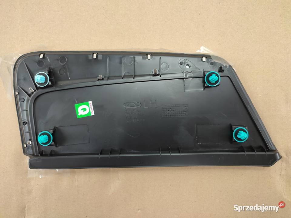 LISTWA BŁOTNIKA LEWY TYŁ CHERY TIGGO 4 T17 2017 osobowe