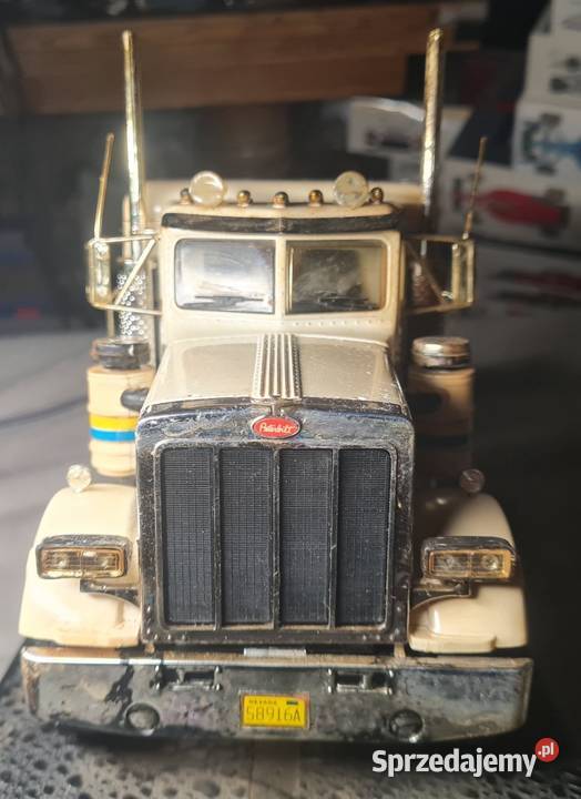 Revell Metal 124 Peterbilt 359 US Truck Vintage